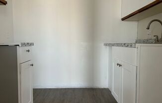 1 bed, 1 bath, $1,300, Unit #1115