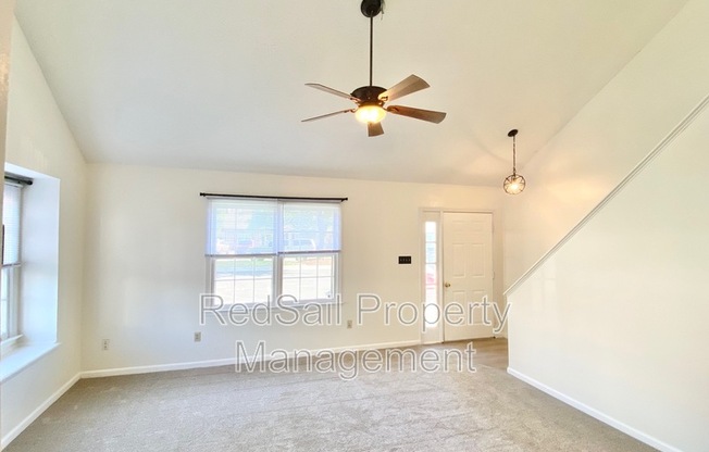 109 PKWY DR