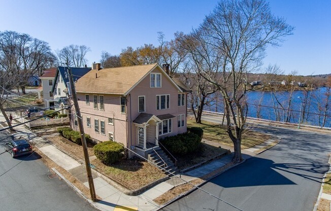 38 HAYES ST