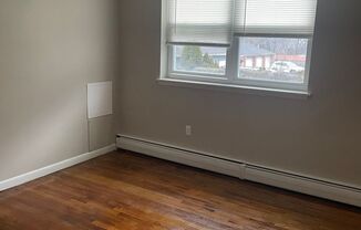1 bed, 1 bath, 500 sqft, $1,100, Unit 107