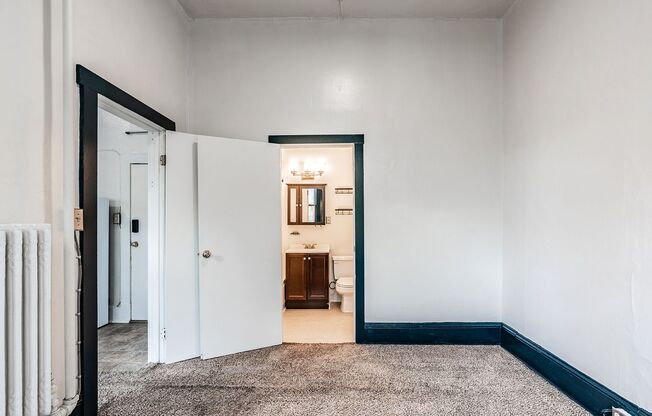 Classic Apartment in Belltown - SRO