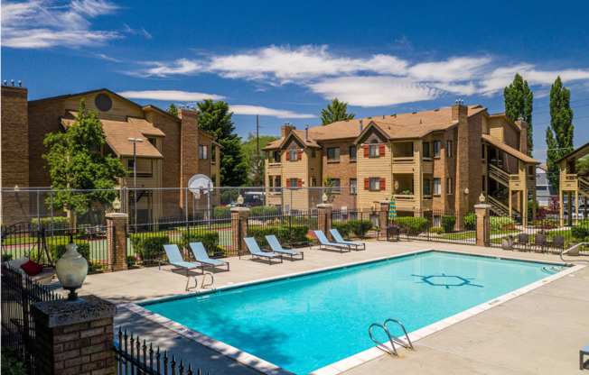 2 beds, 2 baths, 1,000 sqft, $1,525, Unit 970-31