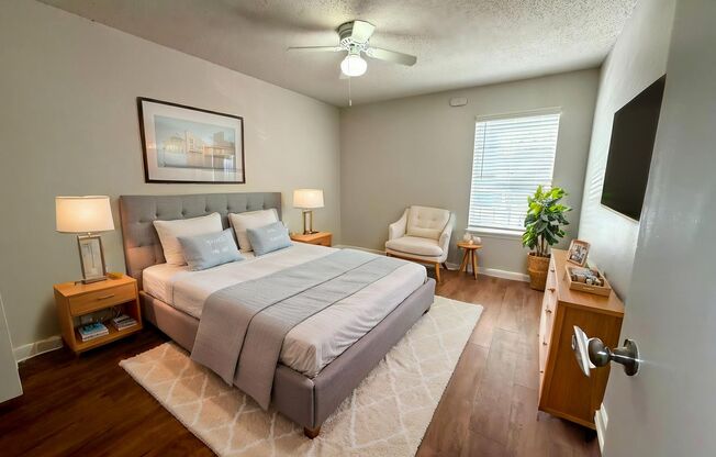 2 beds, 1 bath, 900 sqft, $1,299, Unit ELP2202-131