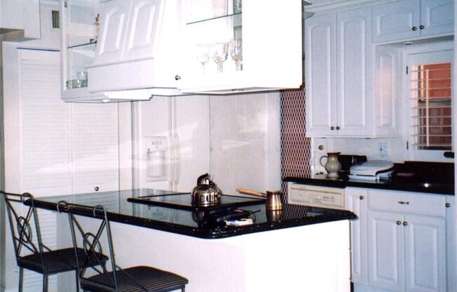 250 7th AVE S