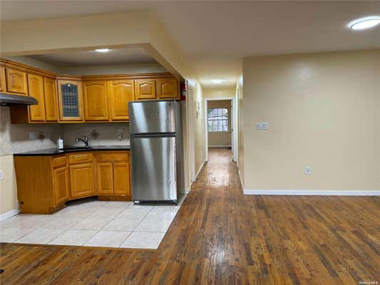 3 beds, 2 baths, 1,100 sqft, $3,450, Unit A