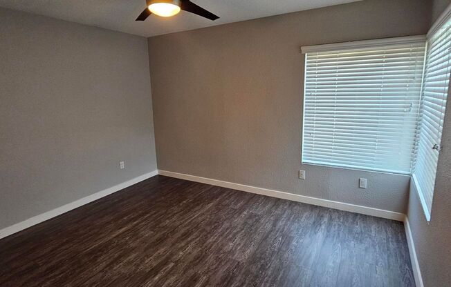 2 beds, 1 bath, 790 sqft, $2,475, Unit L101