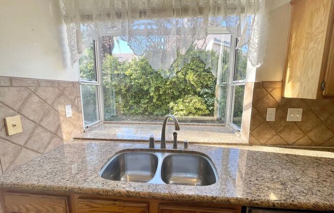 Summerlin! Fantastic Family Home!