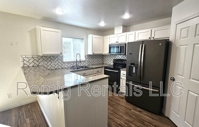 1817 NE 88 CIR