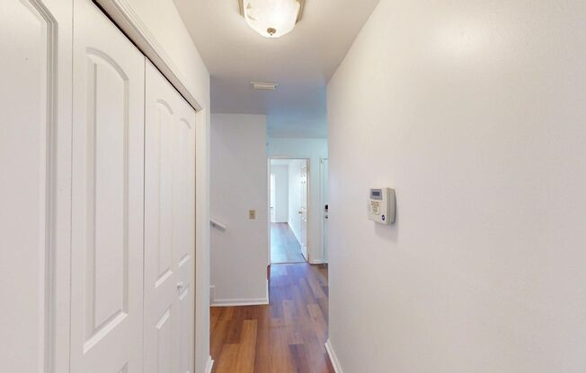 3 BR 2 BA Townhome- LEXINGTON SQUARE