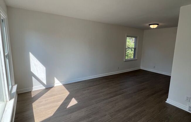 2 beds, 1 bath, $1,350