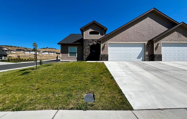 Non-Refundable & Security Deposit Total: $2300.00