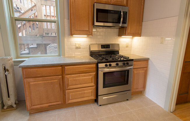 1353 WINONA