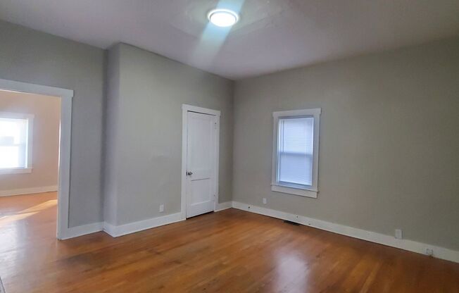 3 beds, 1 bath, $1,050