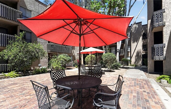 2 beds, 2 baths, 883 sqft, $2,595, Unit 333D