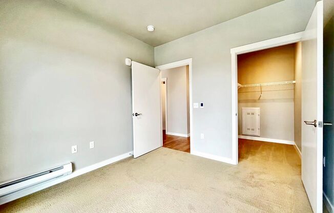 2 beds, 1 bath, $3,000