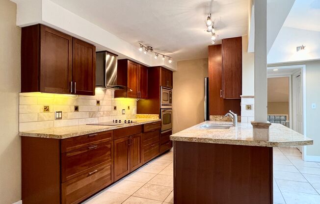 10340 Fischer Place NE