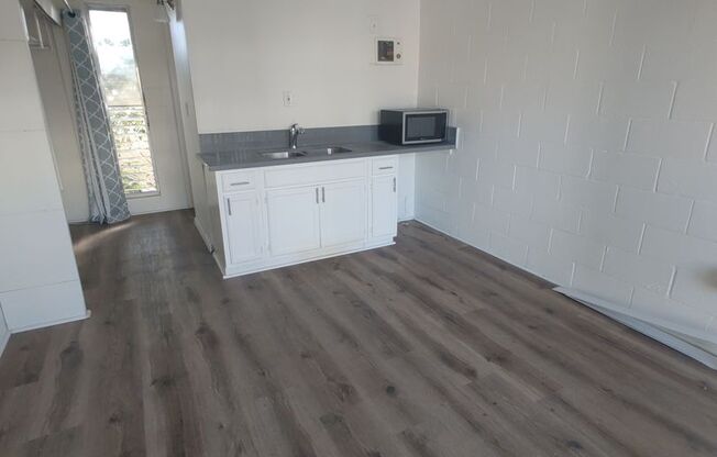 BELOIT APARTMENTS