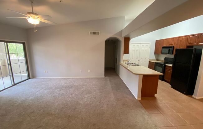 Beautiful 2 Bedroom 2 Bath East Valley Condo