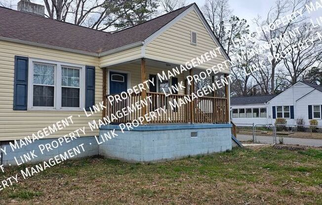 129 N MOORE RD