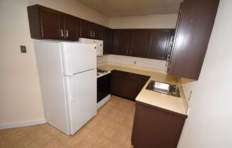 1 bed, 1 bath, 400 sqft, $1,400, Unit B33