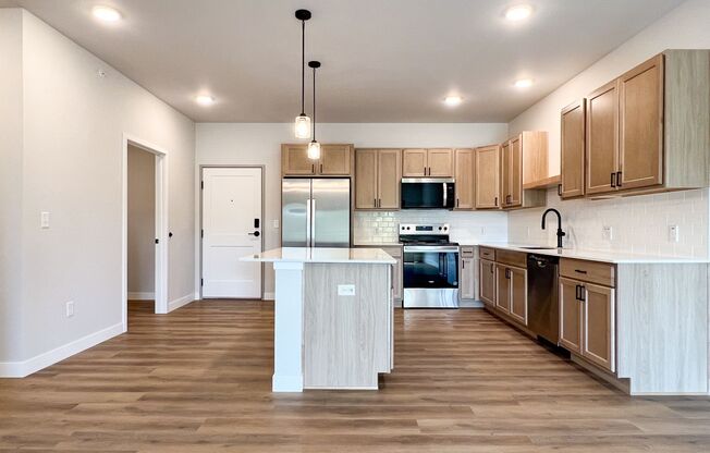 2 beds, 2 baths, 1,178 sqft, $2,200, Unit SC 1408-111