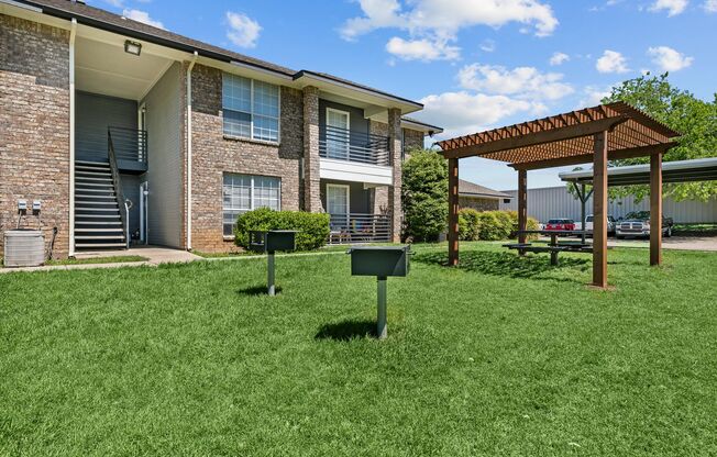 2 beds, 2 baths, $1,425, Unit 3207