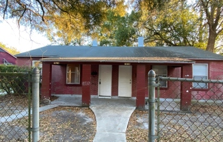 1616 W 11 ST