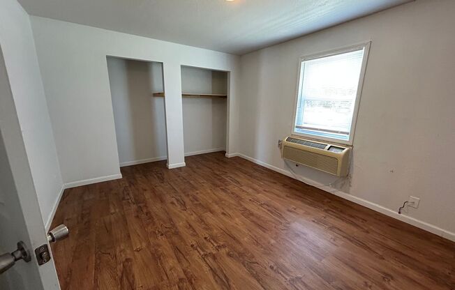 1 bed, 1 bath, $750, Unit 403 Park St. #2 Downstairs