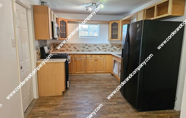 Nice 3 Bedroom, 2 Bathroom and 1,120 Sq Ft. Home Great Location in NE Heights.
