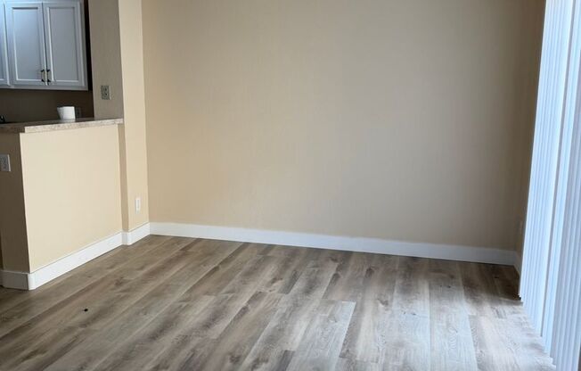 3 bedroom 2.5 bath 1 car garage townhouse