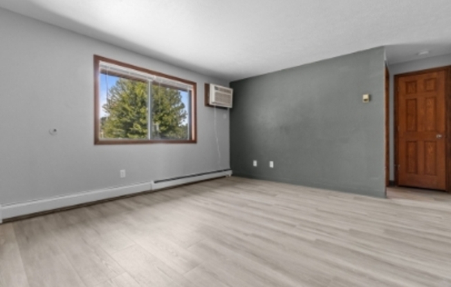 1530 Moraine Ter