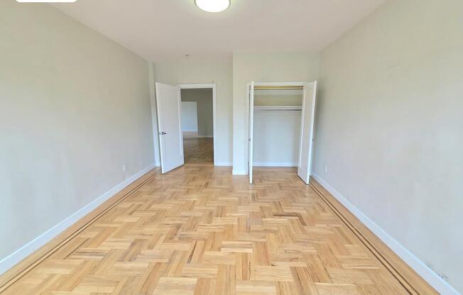 3 beds, 1.5 baths, 1,100 sqft, $4,587, Unit 52A
