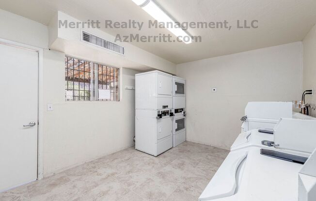 2 beds, 2 baths, 1,100 sqft, $1,145, Unit B2