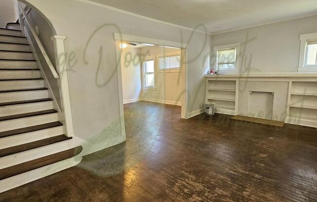 BEAUTIFUL 2-STORY HOME!!!