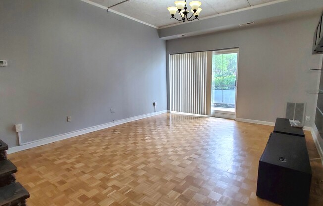 44 BROADLAWN PARK