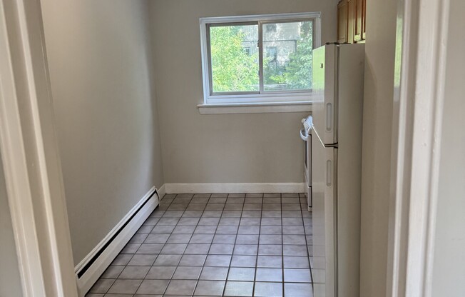 65 Chiswick Rd Apt 3