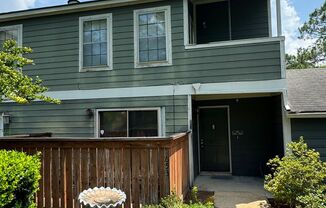 2 beds, 1.5 baths, $1,035