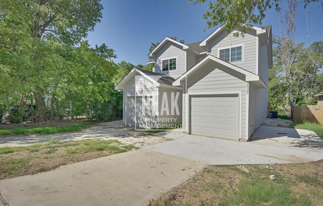 Welcome to your dream townhome in the heart of Fort Worth!