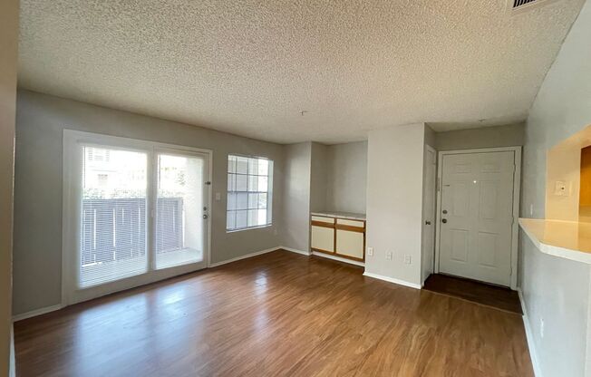 2 Bed / 1 Bath Condo in Gated Comm. In Altamonte Springs. Available Now!