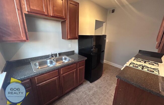 Charming Apartments in Rogers Park!