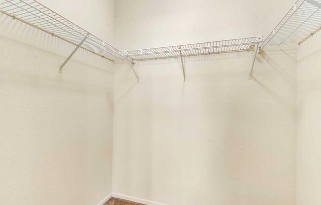 1 bed, 1 bath, 866 sqft, $2,455