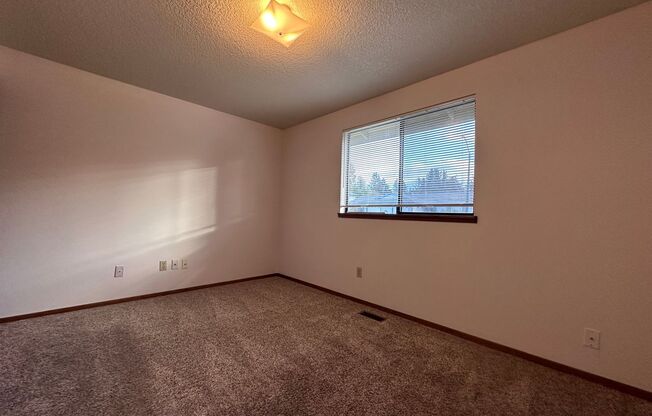 2 beds, 1 bath, $1,725