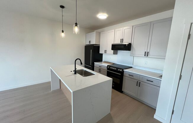 1 bed, 1 bath, 800 sqft, $1,825, Unit 301