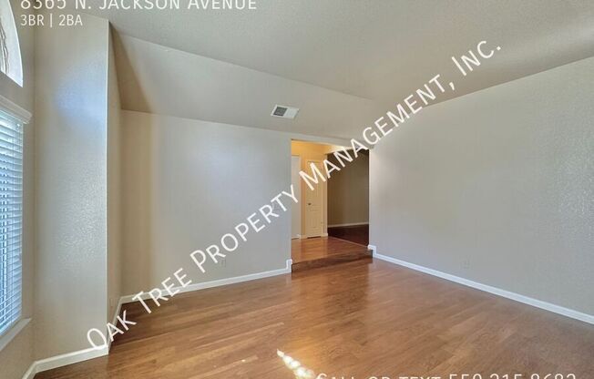 8365 N JACKSON AVE