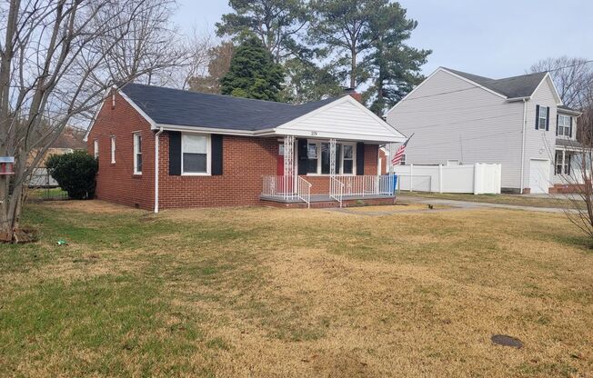 Charming 3 Bedroom, 2 Bath Home in Virginia Beach