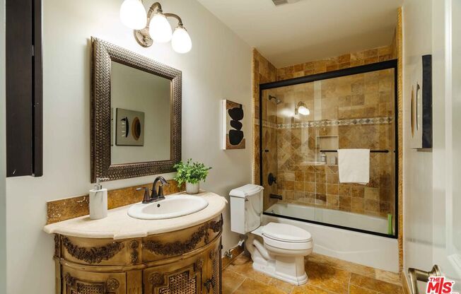 17158 PALISADES CIR