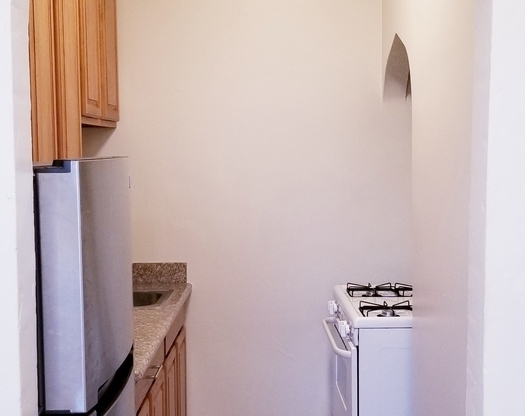 Studio, 1 bath, 500 sqft, $2,250, Unit 506