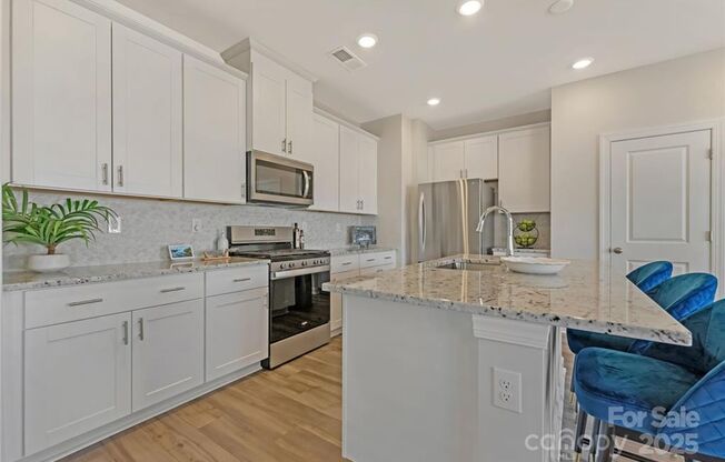 126 John Cardinal Dr Professionally managed by Select Real Estate Group