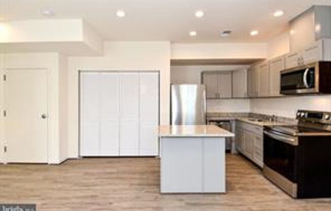 1500 Ogden St NW