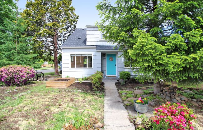Beautifully Remodeled Roseway 4 Bedroom Bungalow